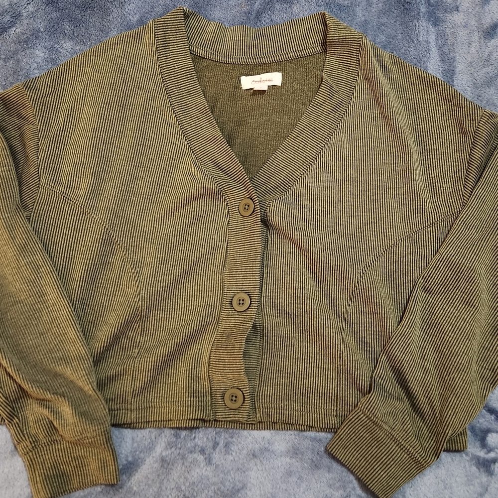 Colsie Cropped Green Knit Cardigan Sweater